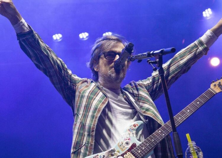 Bumbershoot Day 1: Weezer rocks Seattle set — and new bands shine | Entertainment
