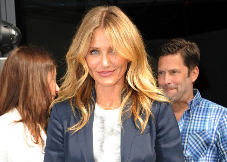 Cameron Diaz, Known For Evoking Effortless Glam, Looks Unrecognizable on Set of Upcoming Film – National Enquirer