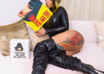 Photo Credit: @iamcardib / Instagram
