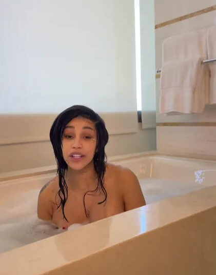 Photo Credit: @iamcardib | Instagram