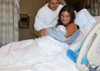 Carlin Bates Welcomes 3rd Baby Following Sister Erins Septic Shock Battle evan stewart