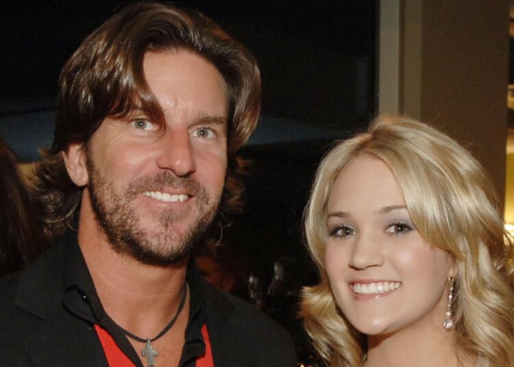 Carrie Underwood Mourns Brett James After Fatal Plane Crash