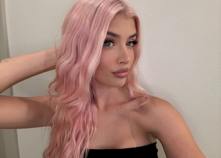 Charlie Sheen’s Daughter Sami Posts Tearful TikTok Amid Actor Revealing Sobriety Turning Point – Star Magazine