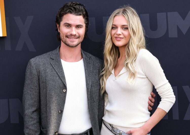 Chase Stokes Was ‘Jealous’ of Kelsea Ballerini ‘Doing Her Own Thing’ Before Breakup: Report – Star Magazine