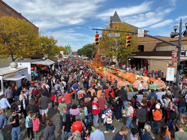Circleville Pumpkin Show Returns October 15–18, 2025 with Free Entertainment andCommunity Traditions