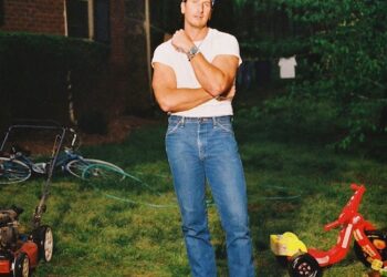Country Hitmaker Russell Dickerson Drops Nostalgic New Single “Heard It In A Country Song”