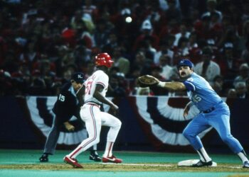 Deja Vu 1985 | Royals Review