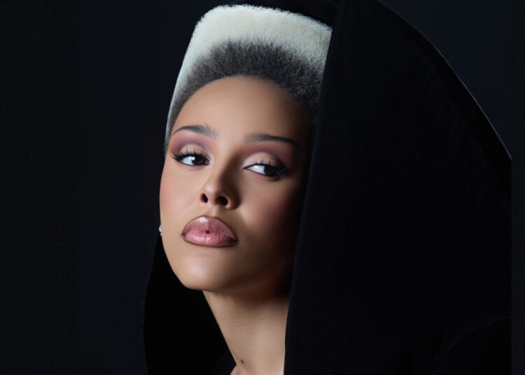 Doja Cat addresses "harsh criticism" of new 'Vie' album cover