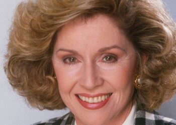 Dynasty star Patricia Crowley dead as son pays tribute to 'loving' actress - Celebrity News - Entertainment