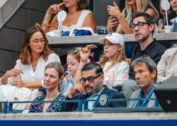 NEW YORK, NY - SEPTEMBER 07: Emily Blunt and John Krasinski and their daughters attend the Men's Singles Final on Day 15 of the 2025 US Open Tennis Championships at the USTA Billie Jean King National Tennis Center on September 07, 2025 in Flushing Meadows, Queens, New York City. (Photo by XNY/Star Max/GC Images)
