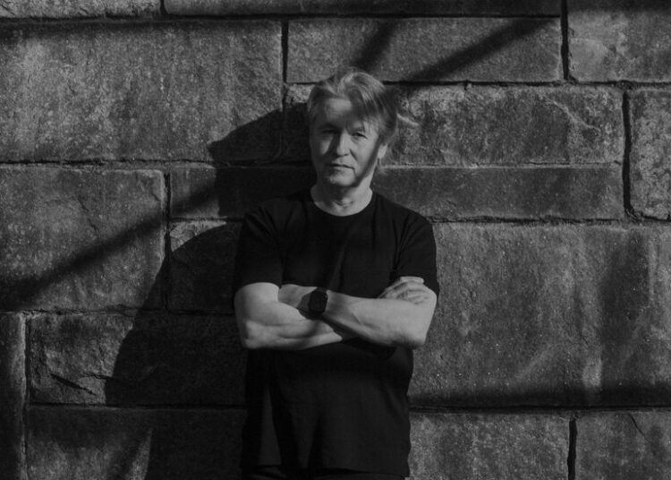 Esa-Pekka Salonen Takes New Jobs in Los Angeles and Paris