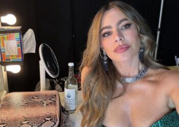 Fans React to Sofia Vergara Showing off More Than Curves