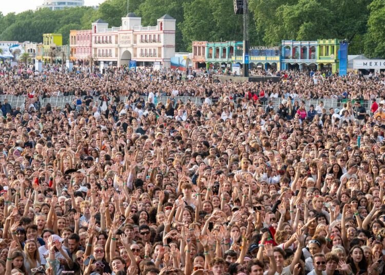 Fans spent a record £6.68bn on live music in 2024