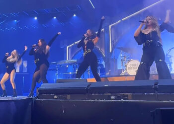 Fifth Harmony during their performance at the Jonas Brothers concert on Sunday. (@fifthharmony / via Instagram)