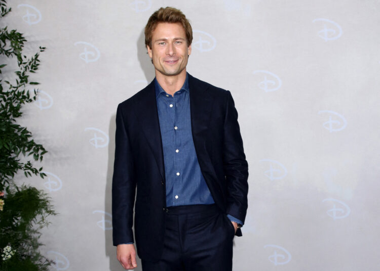 Glen Powell Refused To Pose For a Photo With a ‘Cancelled’ Celebrity: ‘His Face Is Toxic’ – Star Magazine