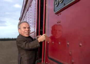 Harry Potter TV Show Cast: Warwick Davis Returning, Professor Flitwick