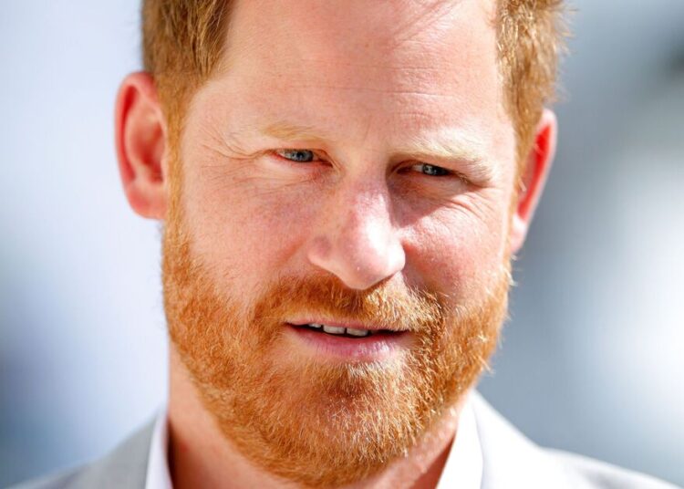 Harry urged to take things 'slow' after Charles reunion - Celebrity News - Entertainment