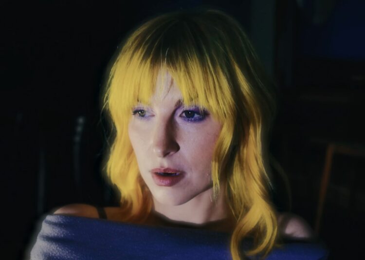 Hayley Williams Releases 'Parachute' Video: Watch