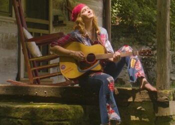 Hit songwriter Bandana Cheyenna releases new song 'God and the Crickets'