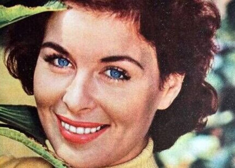 Hollywood's 'new Grace Kelly' was forced to work as cleaner - Celebrity News - Entertainment