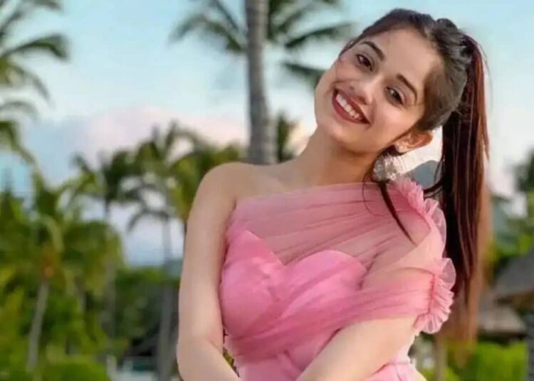 How This 23-Year-Old Actress Quietly Built A Rs 250-Crore Fortune | Entertainment News