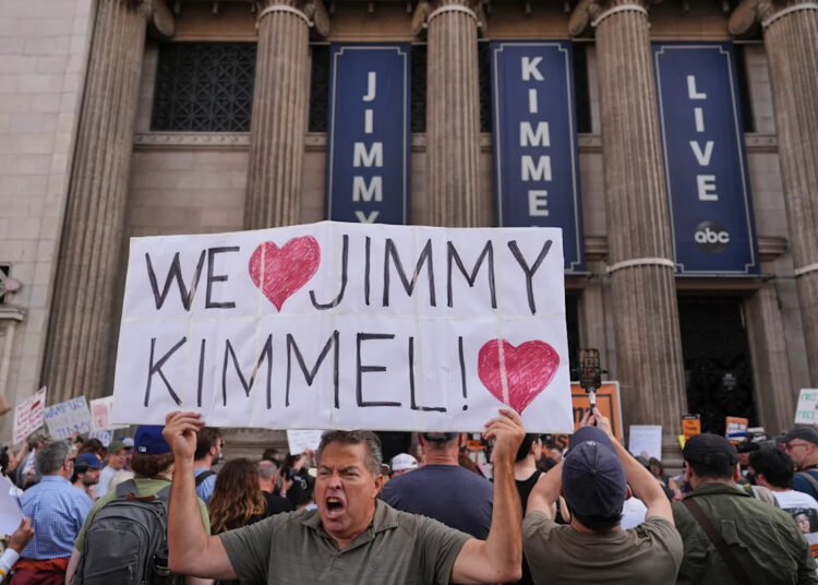 Hundreds of stars sign letter defending free speech after Jimmy Kimmel's suspension