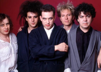 Guitarist Porl Thompson, bass player Simon Gallup, musician, songwriter and lead singer Robert Smith, drummer Boris Williams and keyboard player Laurence 'Lol' Tolhurst, all members of the English rock band The Cure.