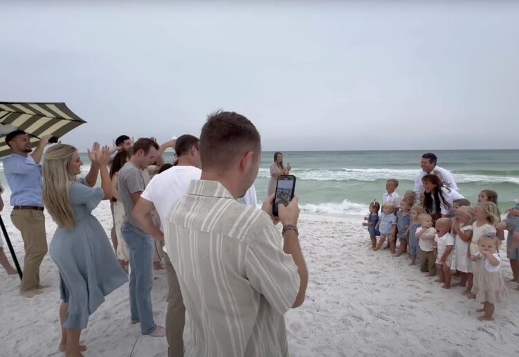 Jana Duggar Shares Photos and Videos From Family 40 Person Vacation