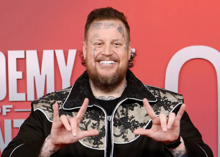 Jelly Roll Shows Off Weight Loss, Says He Can ‘Fit in Louis Vuitton Now’