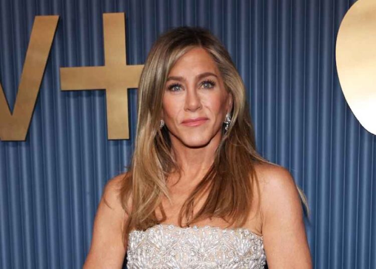Jennifer Aniston Seemingly Soft Launches Jim Curtis Relationship