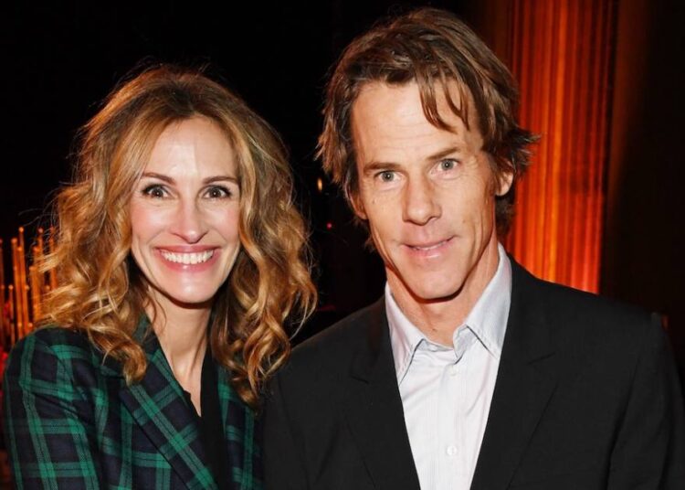 Julia Roberts Says Husband Danny Moder Is What Brings Her 'Joy'