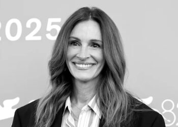 Julia Roberts attends the