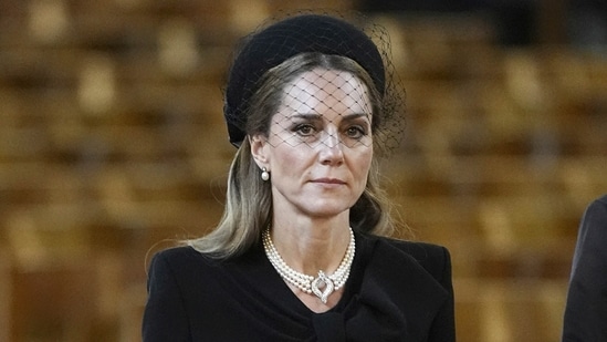 Kate Middleton wears Queen Elizabeth’s pearl choker at the Duchess of Kent’s funeral.(AP)