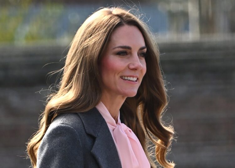 Kate Middleton’s Blush-Pink Blouse Was the Perfect Unexpected Pop