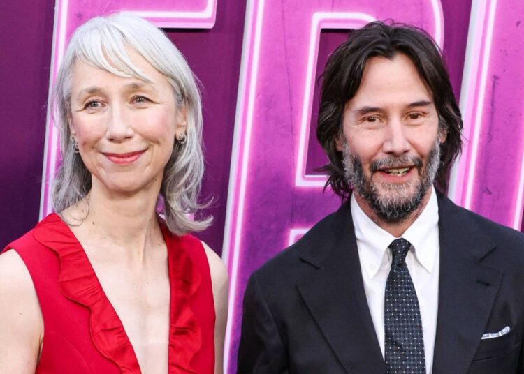 Keanu Reeves’ Girlfriend Alexandra Grant Pokes Fun at Rumors They Secretly Married – Star Magazine