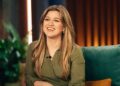 Kelly Clarkson sets talk show return date following ex's death - Celebrity News - Entertainment