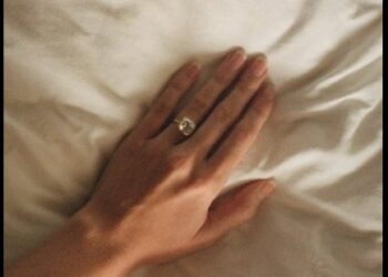 Gabriella Brooks showed off her huge diamond ring.