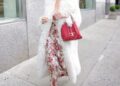 new york, ny lindsay lohan was spotted looking super stylish as she left her nyc hotel. she wore a floral dress, a white shaggy coat and carrying a tod’s red purse. pictured: lindsay lohan backgrid usa 11 september 2025 usa: +1 310 798 9111 / usasales@backgrid.com uk: +44 208 344 2007 / uksales@backgrid.com *uk clients pictures containing children please pixelate face prior to publication*