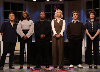 SATURDAY NIGHT LIVE -- Episode 1870 -- Pictured: (l-r) Bowen Yang, Ego Nwodim, Kenan Thompson, Heidi Gardner, Marcello Hernández, and Sarah Sherman during the