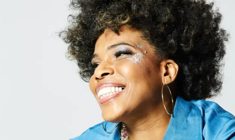 Macy Gray will celebrate 25 years of her triple-platinum record
