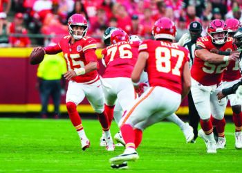 Mahomes welcomes back Worthy, Royals to practice on his 30th birthday