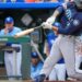 Mariners utilize KISS method, beat Royals 2-0