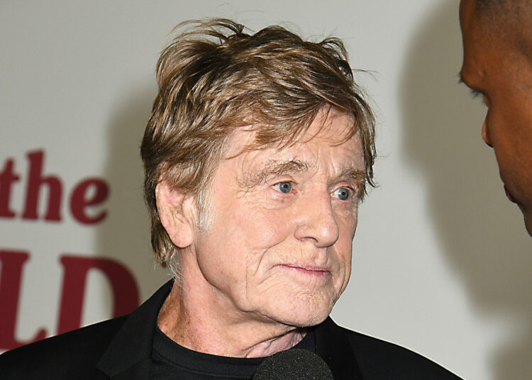 Mark Ruffalo hails 'American hero' Robert Redford