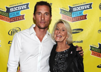 Matthew McConaughey and his mother Kay on a red carpet at SXSW.