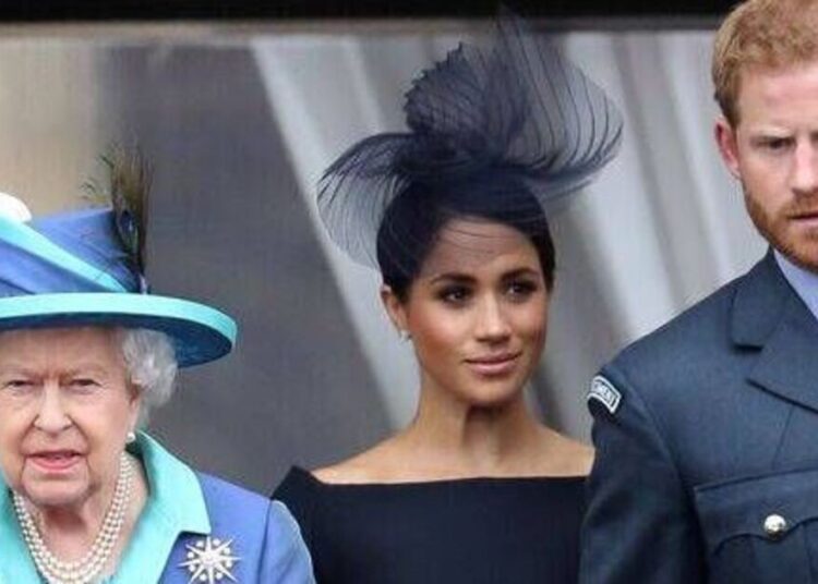 Meghan Markle and Prince Harry blasted as they 'snubbed Queen twice' - Royals - News
