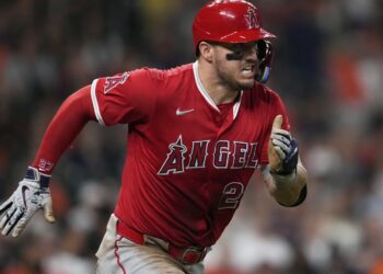 Mike Trout scratched from Angels' lineup with skin infection on left arm
