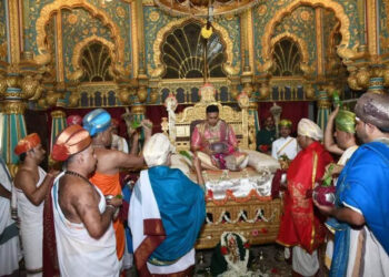 Mysuru royal family commences private Dasara rituals | Mysuru News