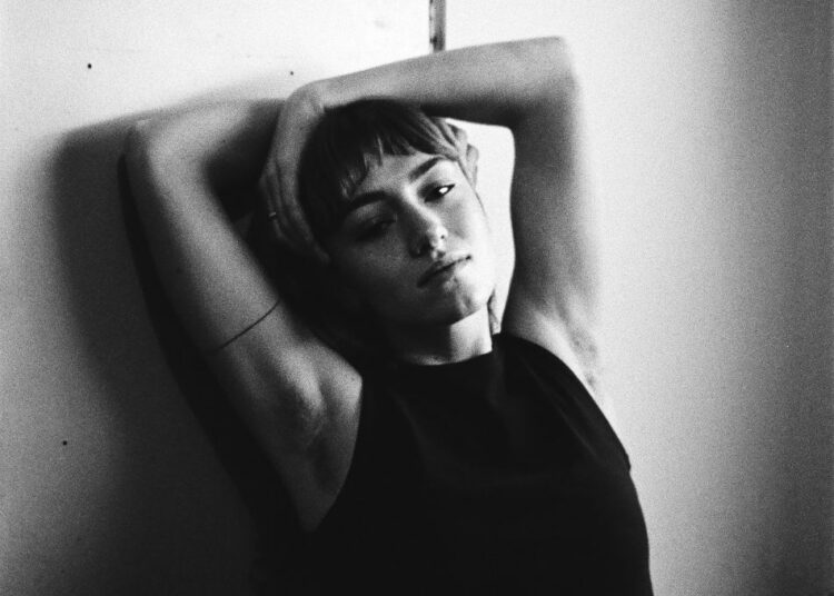 New Music Discoveries 19th September: Banjo Lucia, Paris Paloma, Cry Club, and more