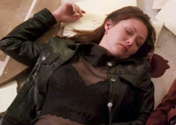 The WB Shannen Doherty's character Prue was killed off following a cliffhanger on the season 3 finale of 'Charmed'