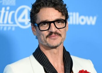 Pedro Pascal supports Sabrina Carpenter after trans rights performance - Celebrity News - Entertainment